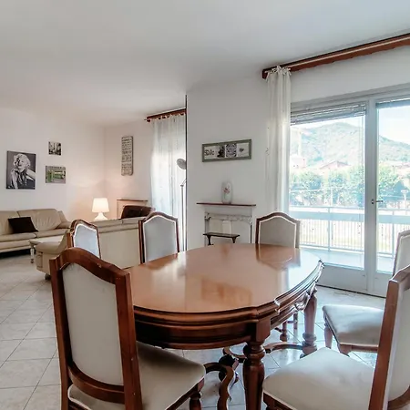 Casa Vincentina Con Parcheggio Privato 6 Posti Letto Como