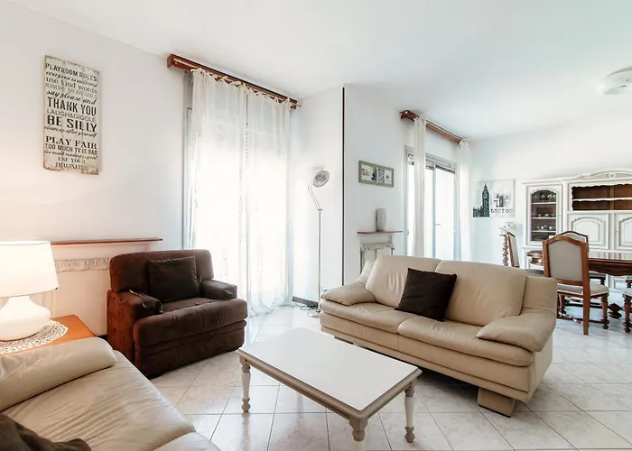 Casa Vincentina Con Parcheggio Privato 6 Posti Letto Como